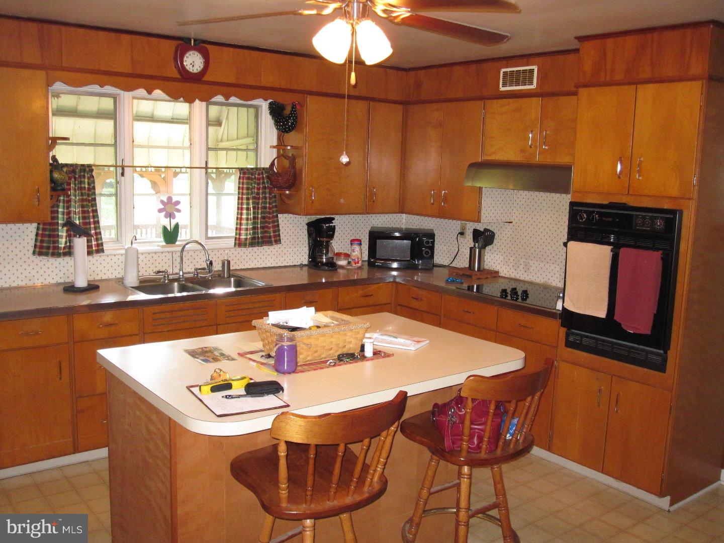 739 Cedar Knoll Road Coatesville, PA 19320 - Photo 6 of 12 Gallery Image 6