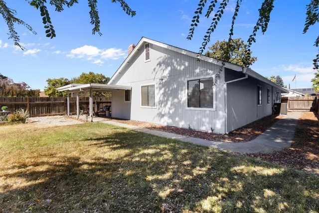 a picture of a bathroom with a sink