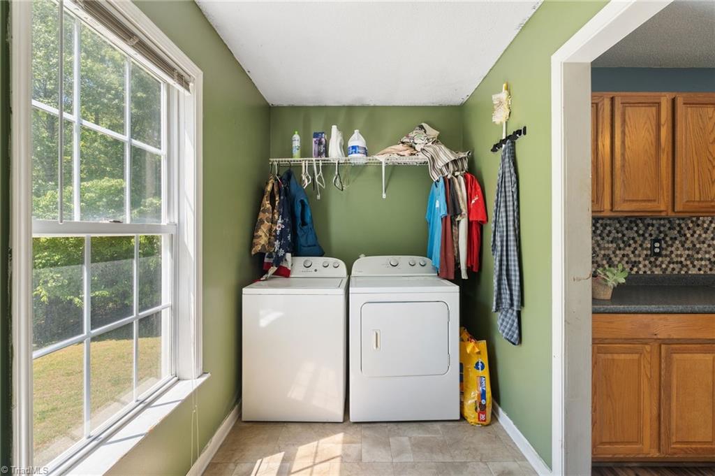 489 Eddinger Road Thomasville, NC 27360 - Photo 9 of 29