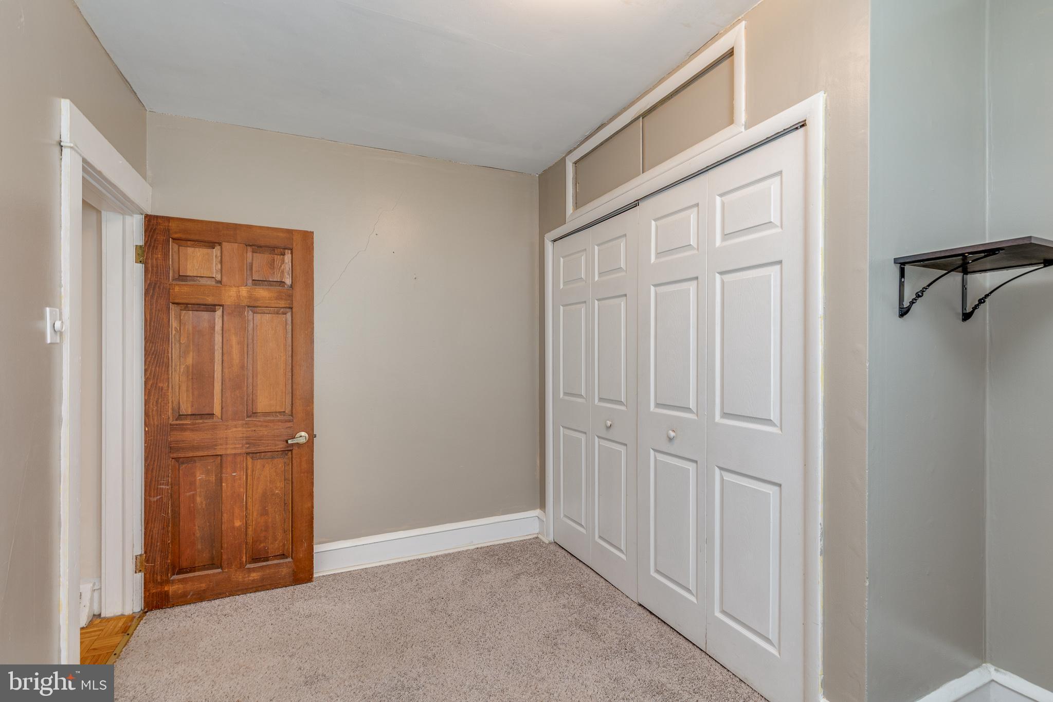 427 Buttonwood Street Delanco, NJ 08075 - Photo 19 of 37 an empty room with windows