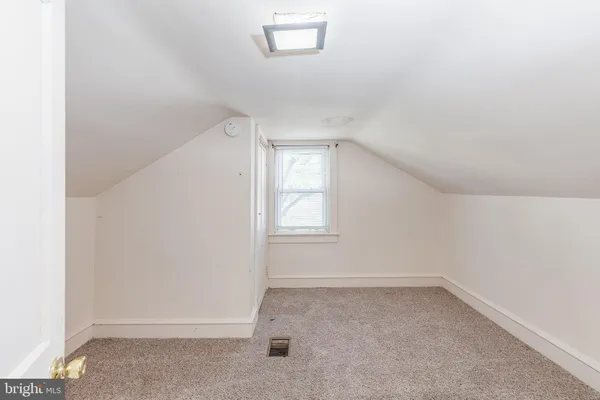 $2,200 | 427 Buttonwood Street, Delanco, NJ 08075