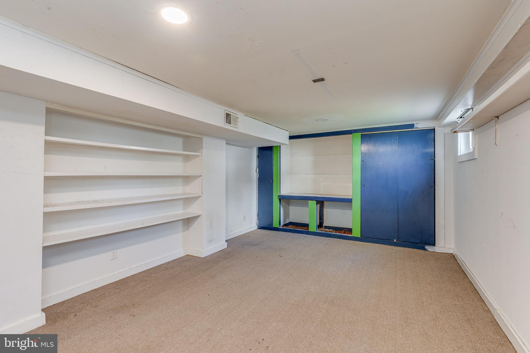 427 Buttonwood Street Delanco, NJ 08075 - Photo 30 of 37 a view of an empty room with a fireplace