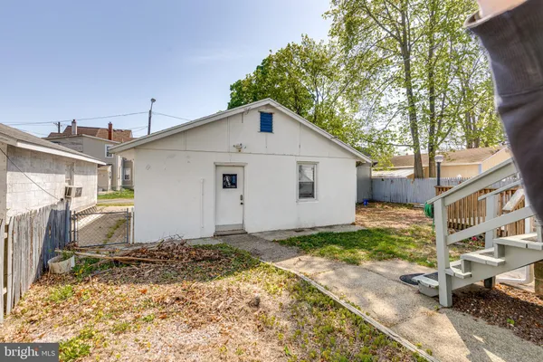 $2,200 | 427 Buttonwood Street, Delanco, NJ 08075