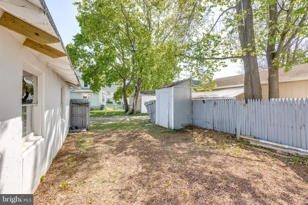 $2,200 | 427 Buttonwood Street, Delanco, NJ 08075