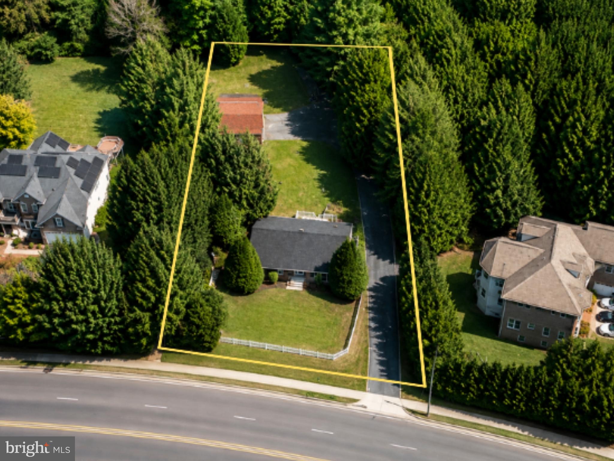 3133 West Ox Road Herndon, VA 20171 - Photo 1 of 3 Great lot with a long private paved driveway