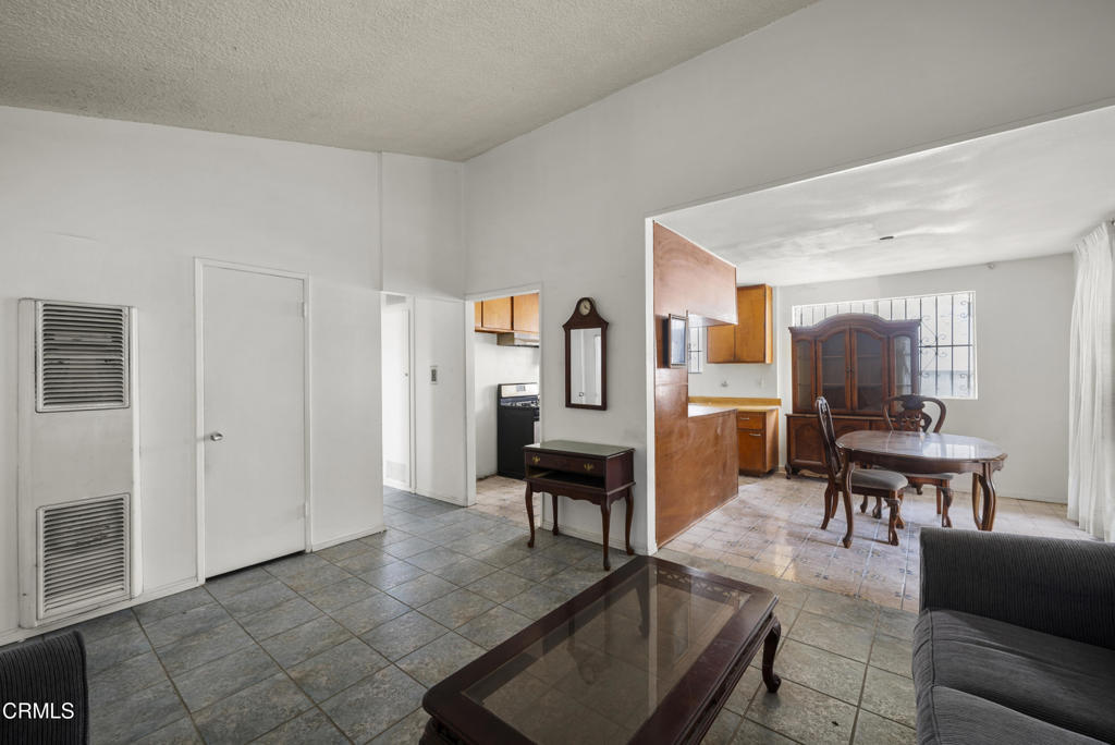 1601 South Ventura Road Oxnard, CA 93033 - Photo 3 of 32 1601 S Ventura Rd Oxnard (44)