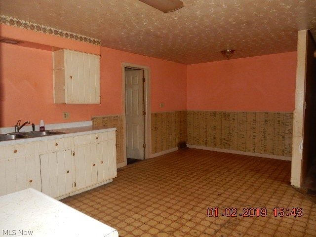 3445 Addison Road Geneva, OH 44041 - Photo 6 of 34