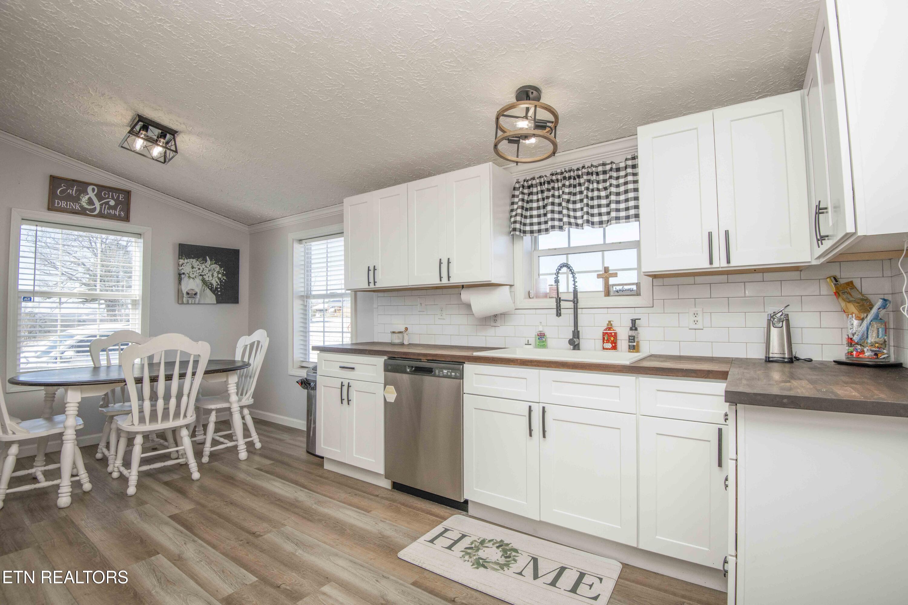 758 Grassy Hollow Road Tazewell, TN 37879 - Photo 20 of 51 kitchen 6_1