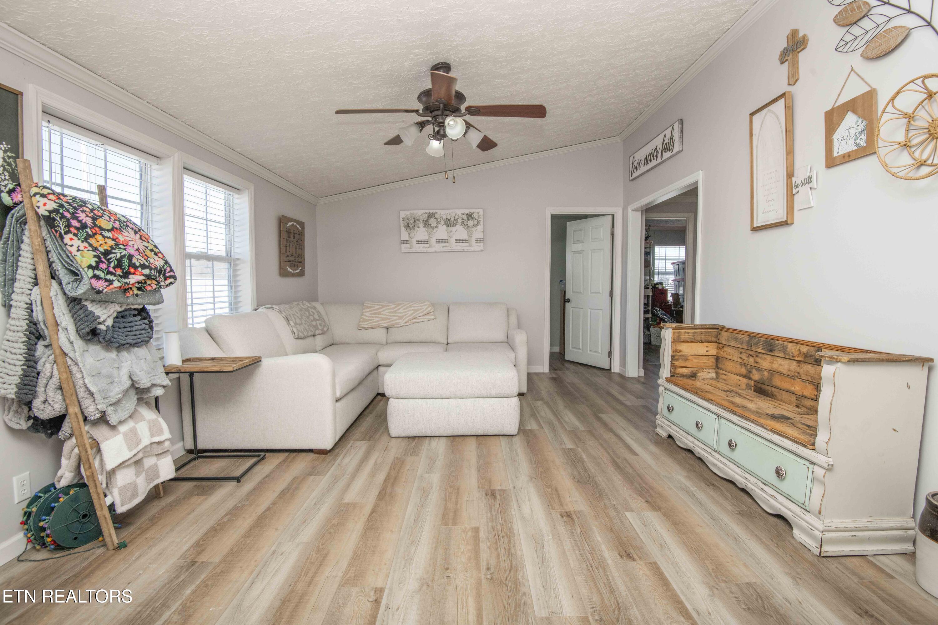 758 Grassy Hollow Road Tazewell, TN 37879 - Photo 27 of 51 living 4_1