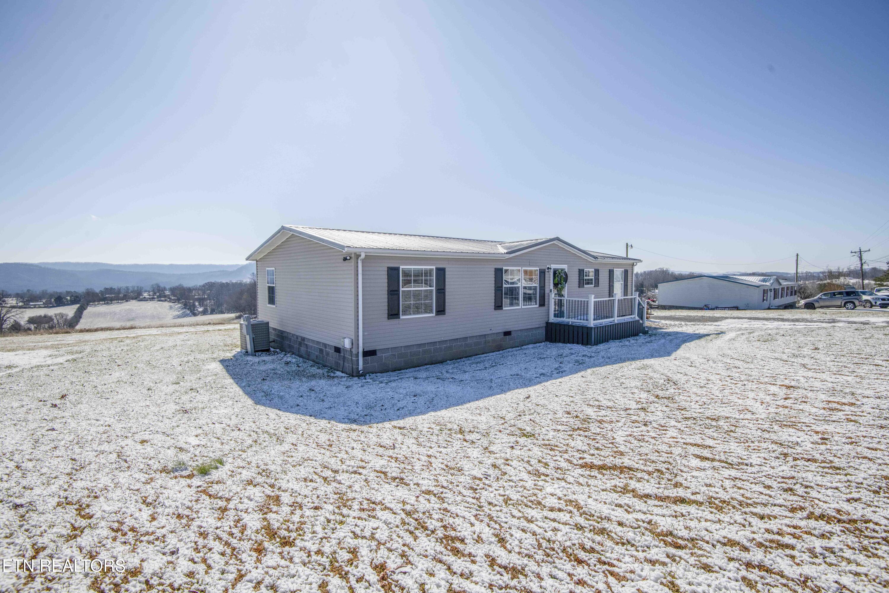 758 Grassy Hollow Road Tazewell, TN 37879 - Photo 4 of 51 extrior_1