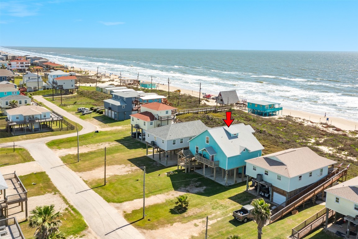 510 Point Lookout Surfside Beach, TX 77541 - Photo 31 of 41 a view of a ocean with an ocean view