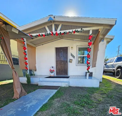 a view of front door of the house