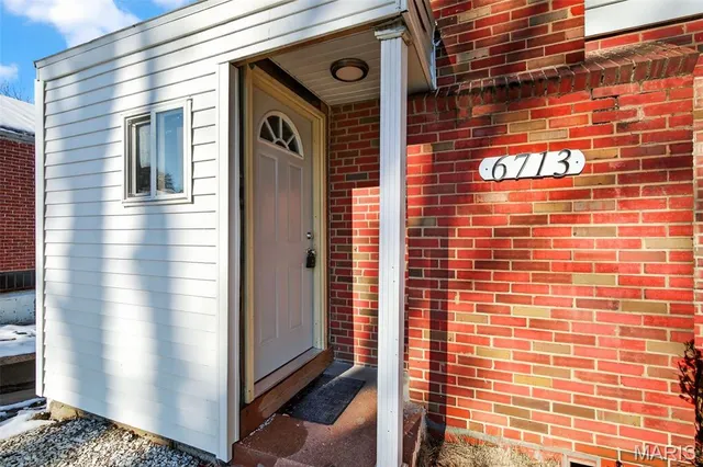 $125,000 | 6713 Kenwood Drive, St. Louis, MO 63121