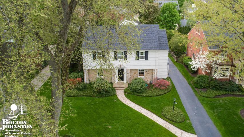 869 Whittier Road Grosse Pointe Park, MI 48230 - Photo 2 of 60