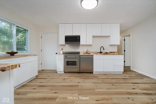 $269,900 | 7635 Grizzly Drive, Nineveh, IN 46164