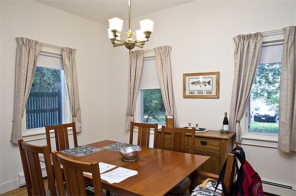 7 Colchester Street Brookline, MA 02446 - Photo 23 of 30