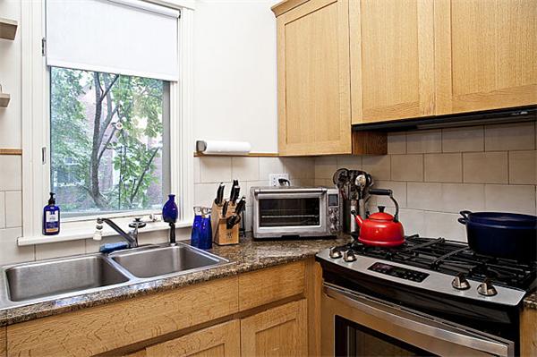 7 Colchester Street Brookline, MA 02446 - Photo 24 of 30