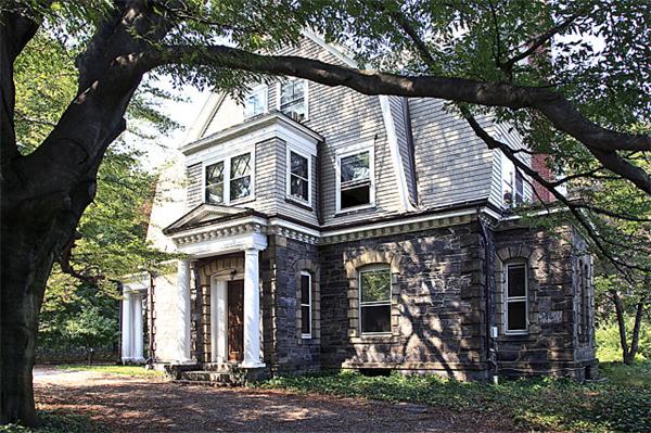 7 Colchester Street Brookline, MA 02446 - Photo 3 of 30