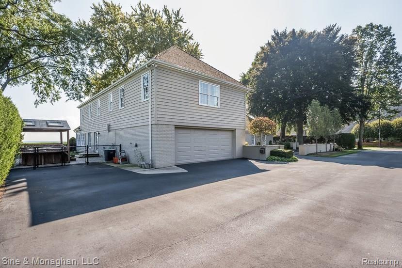 4 Provencal Road Grosse Pointe, MI 48236 - Photo 74 of 83