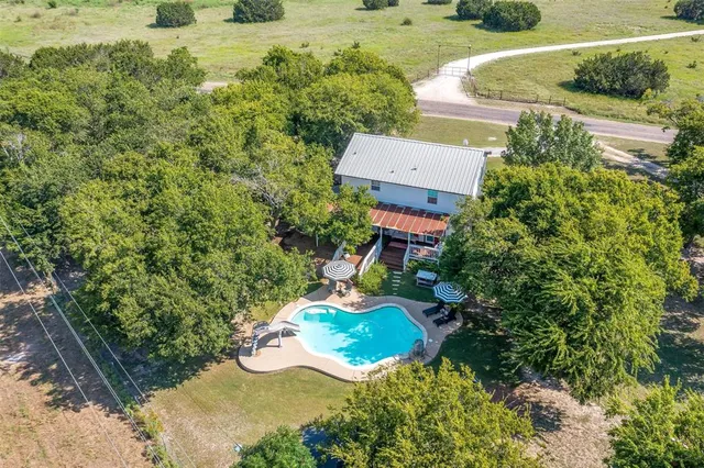 $650,000 | 8716 County Road 1224A, Rio Vista, TX 76093