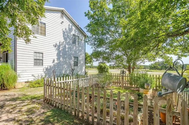 $650,000 | 8716 County Road 1224A, Rio Vista, TX 76093