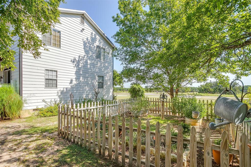 8716 County Road 1224A Rio Vista, TX 76093 - Photo 26 of 38 View of yard