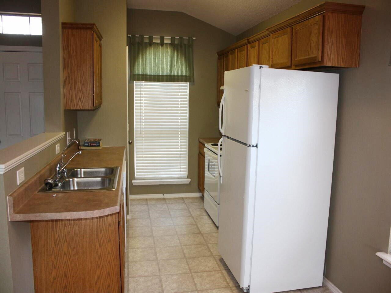6535 87th Street Lubbock, TX 79424 - Photo 3 of 8 large (48)