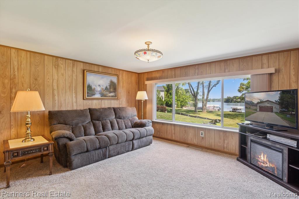 8331 Hilton Road Brighton, MI 48114 - Photo 13 of 41