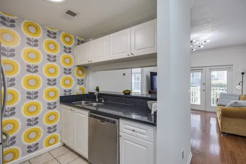 $224,900 | 2025 Woodmont Boulevard, Unit 339, Nashville, TN 37215