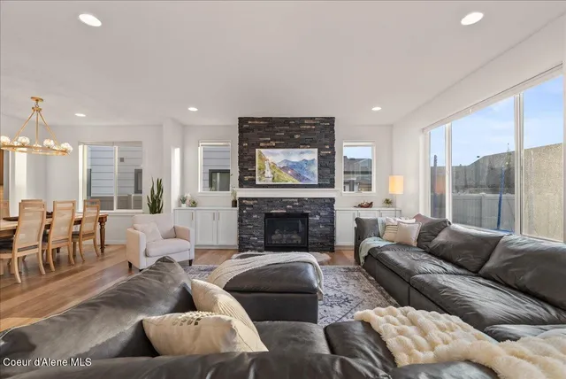 $1,150,000 | 2023 West Moselle Drive, Coeur D'Alene, ID 83815