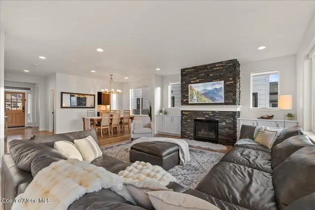 $1,150,000 | 2023 West Moselle Drive, Coeur D'Alene, ID 83815