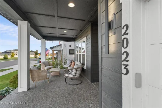 $1,150,000 | 2023 West Moselle Drive, Coeur D'Alene, ID 83815