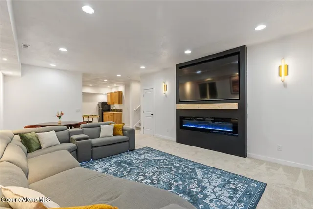 $1,150,000 | 2023 West Moselle Drive, Coeur D'Alene, ID 83815