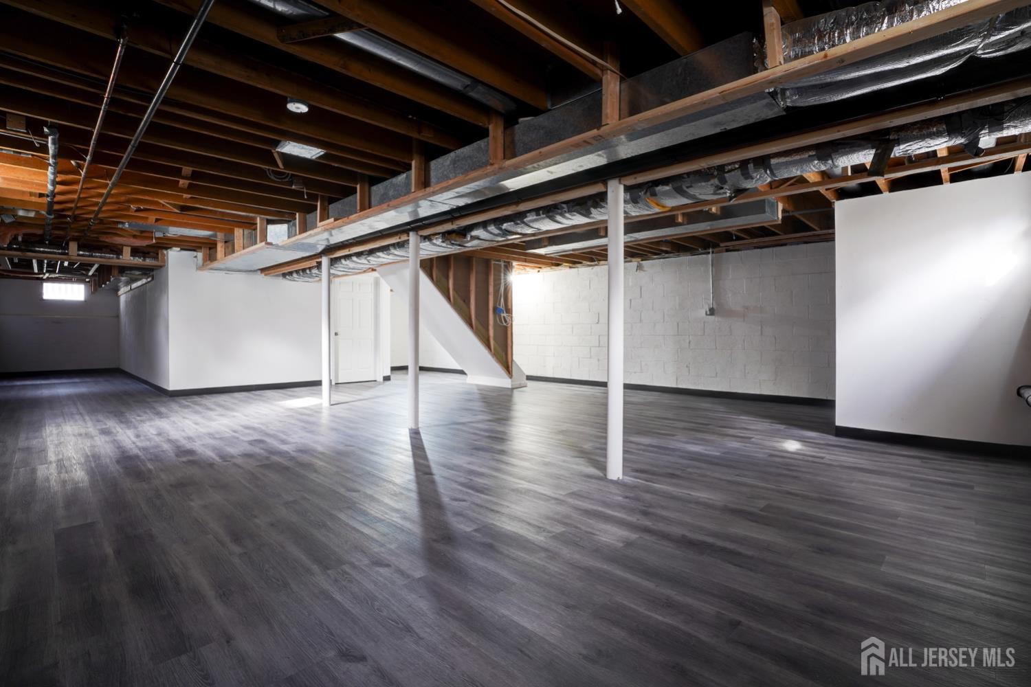 11 Lenox Street Edison, NJ 08817 - Photo 27 of 33