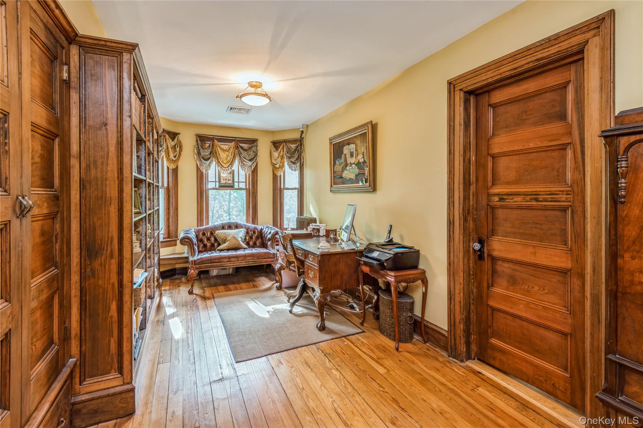 110 Red Spring Lane Glen Cove, NY 11542 - Photo 31 of 43 Office space with beautiful bay window