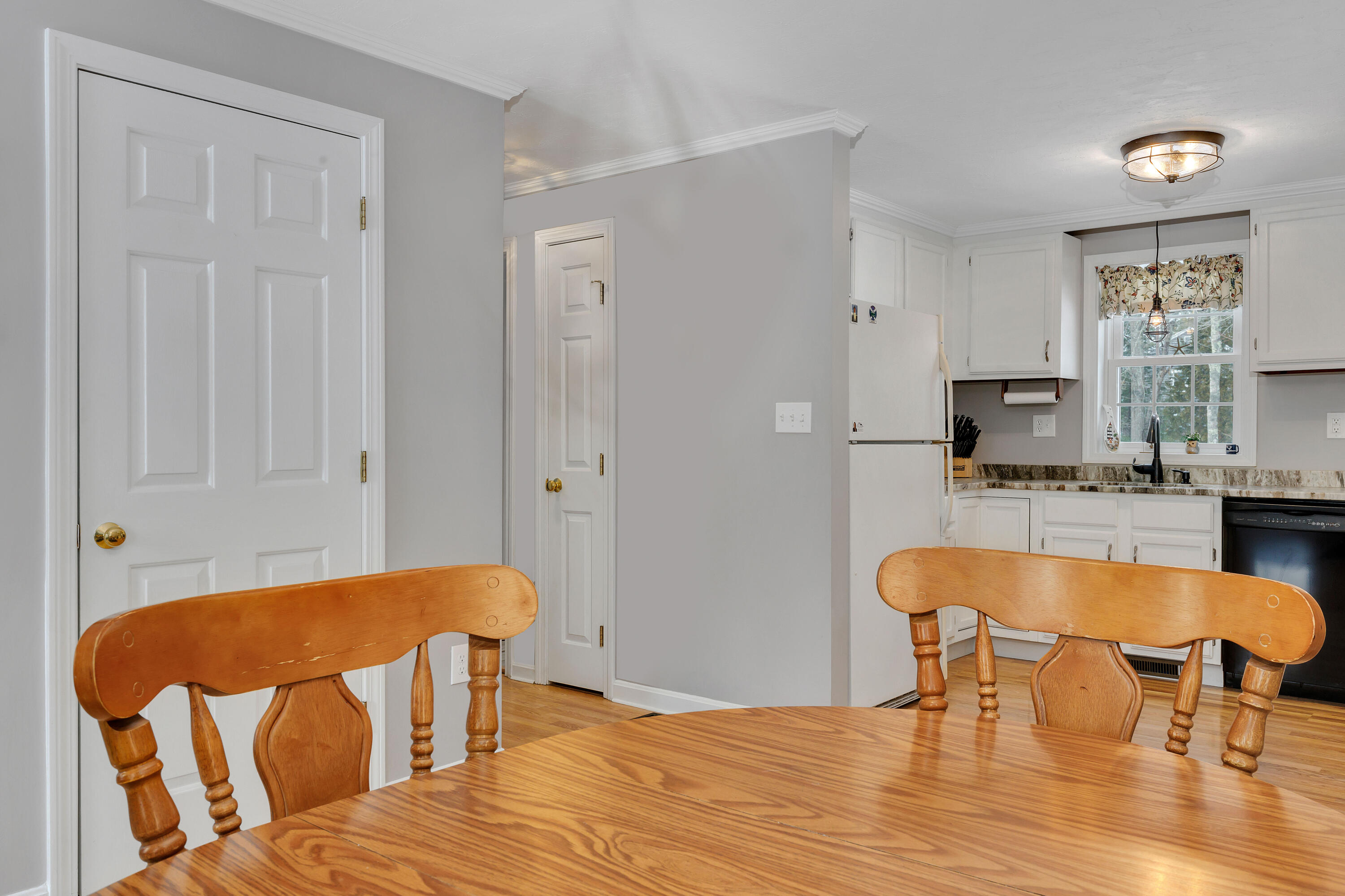 105 John Ewer Road Sandwich, MA 02563 - Photo 12 of 47 105JohLR-15