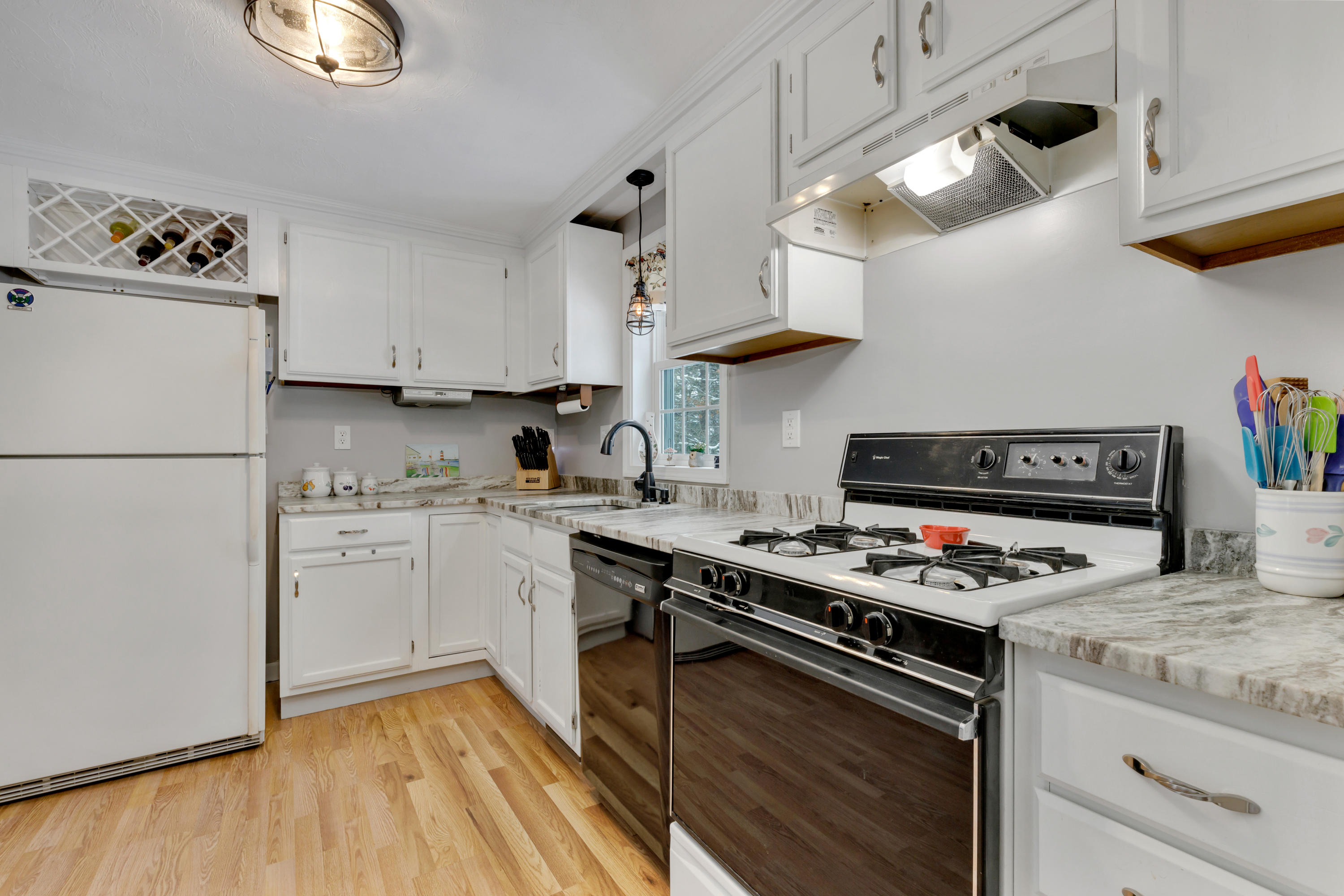 105 John Ewer Road Sandwich, MA 02563 - Photo 6 of 47 105JohHR-9