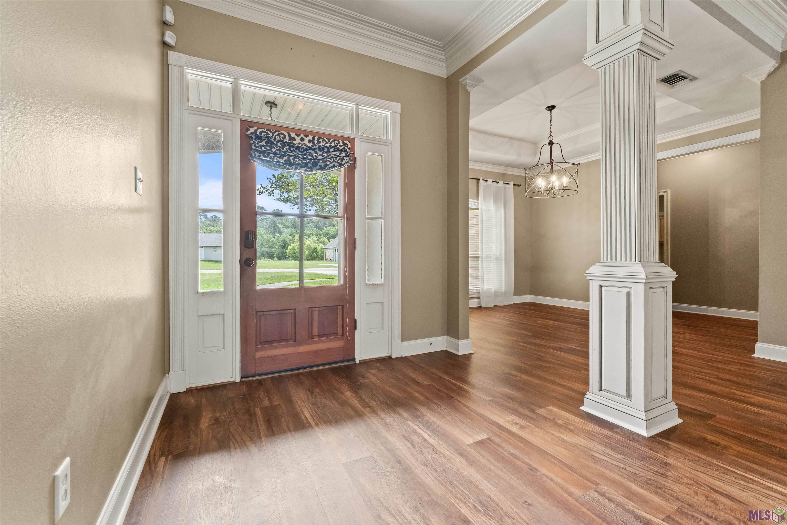 35671 Ridgeland Drive Denham Springs, LA 70706 - Photo 3 of 24