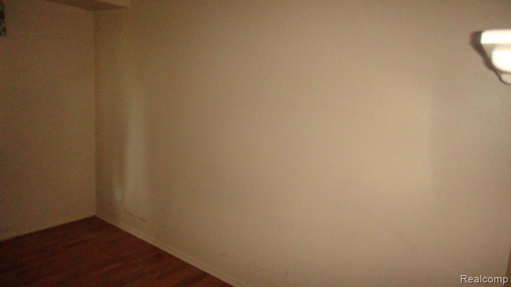 6028 East Pierson Road Flint, MI 48506 - Photo 15 of 23 DSC00374.jpg