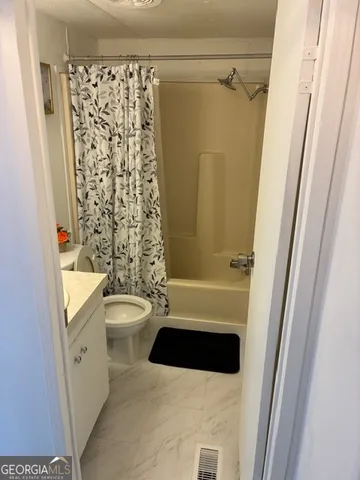 $1,650 | 215 Lynn Drive, Unit 215, St. Marys, GA 31558