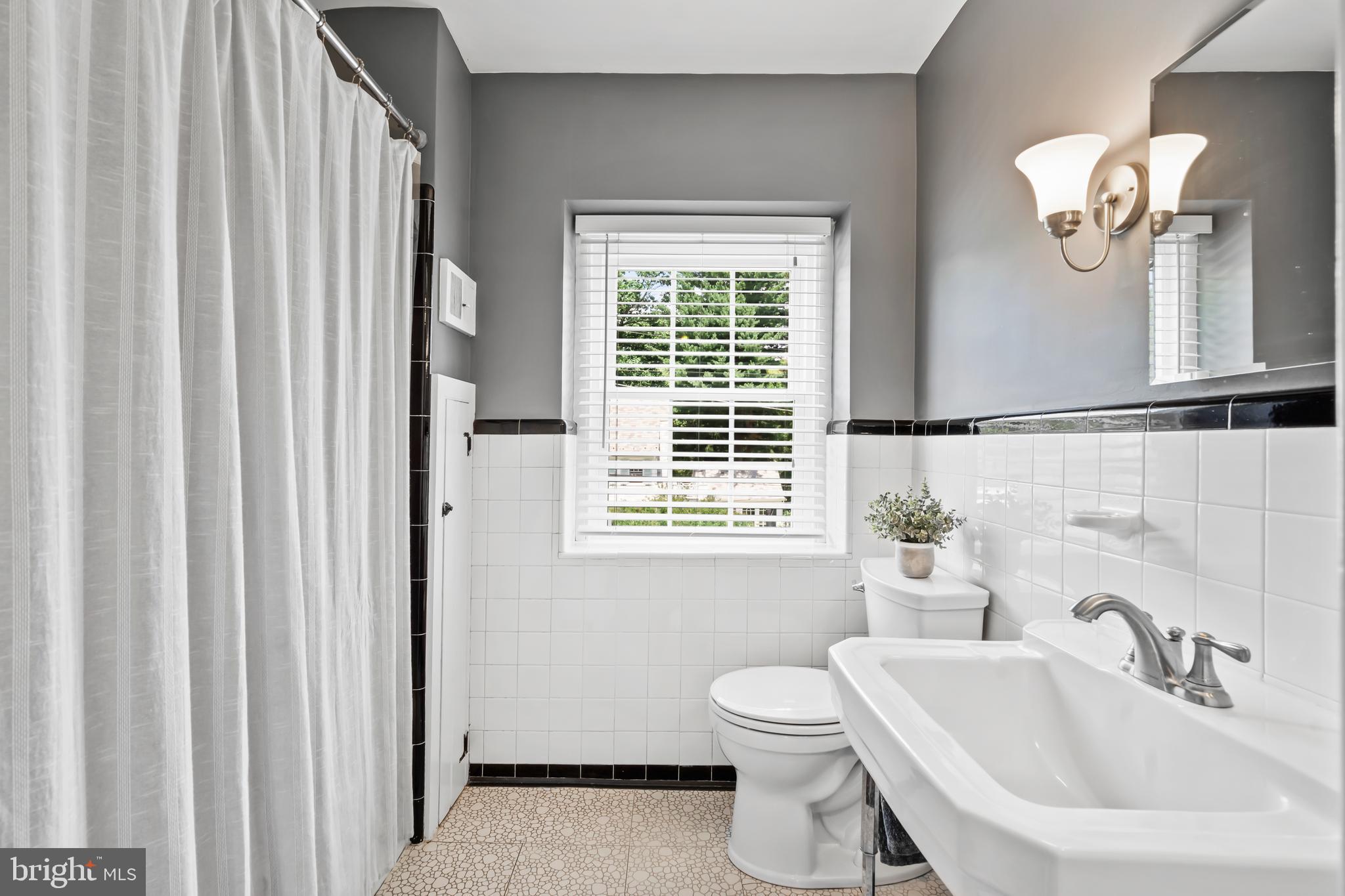 108 East Waverly Road Wyncote, PA 19095 - Photo 20 of 49