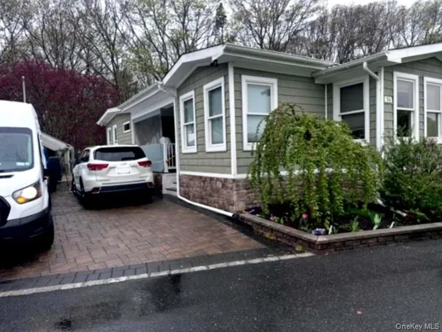 $350,000 | 1795 Osborn Avenue, Unit 84, Riverhead, NY 11901