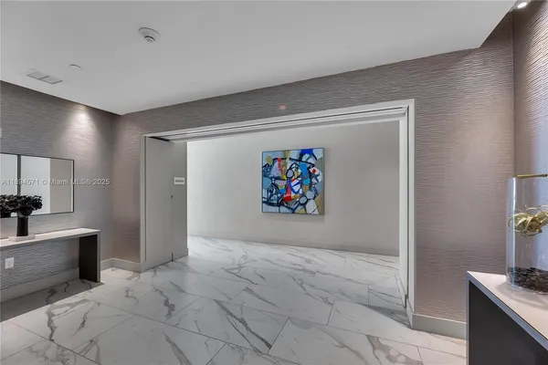 $15,900 | 3535 South Ocean Drive, Unit 2102, Hollywood, FL 33019