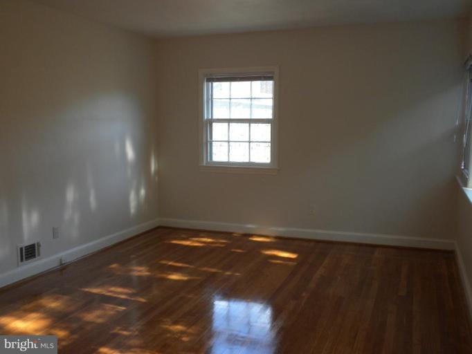 1648 Foxhall Road Northwest Washington, DC 20007 - Photo 7 of 19 Master Bedroom