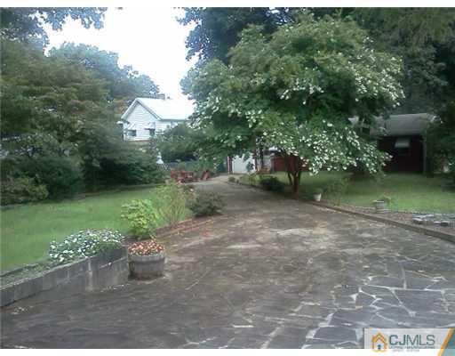 31 Deerfield Road Sayreville, NJ 08859 - Photo 9 of 9 Gallery Image 9