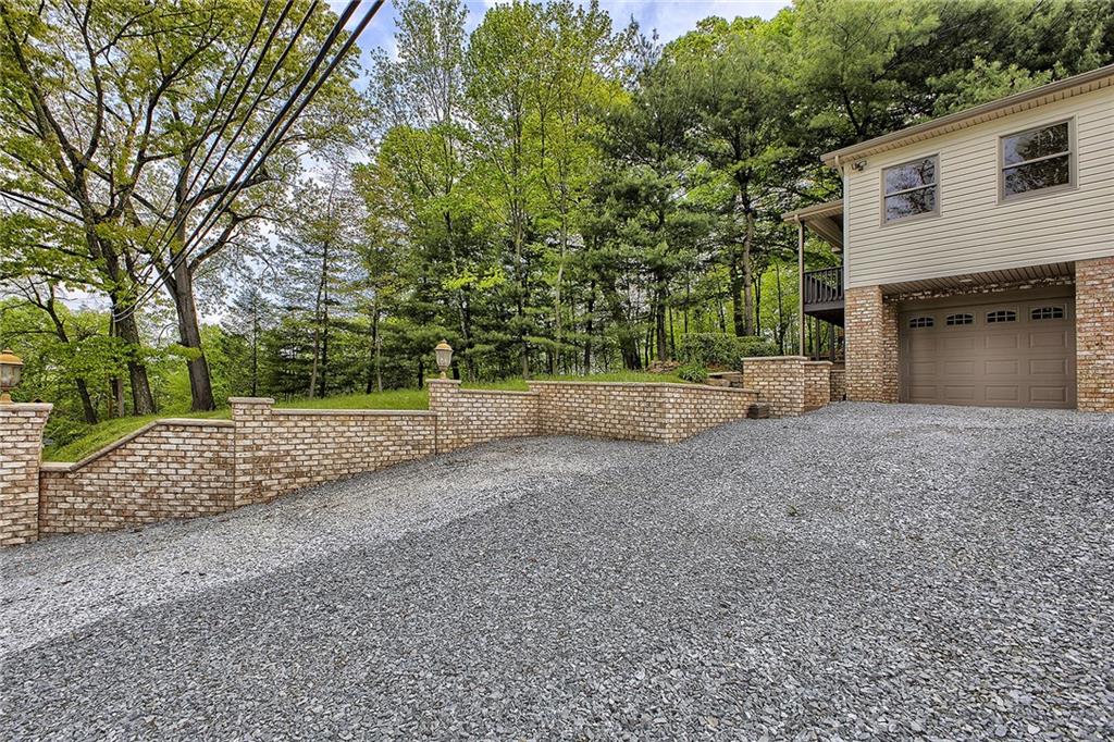 1221 Robbins Station Road Irwin, PA 15642 - Photo 8 of 34 Gallery Image 8