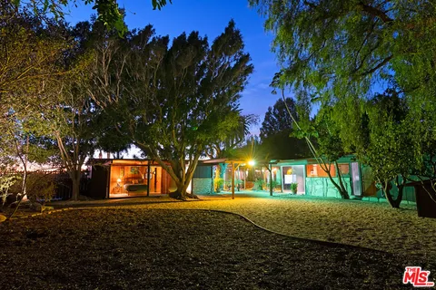 $5,250,000 | 27058 Sea Vista Drive, Malibu, CA 90265