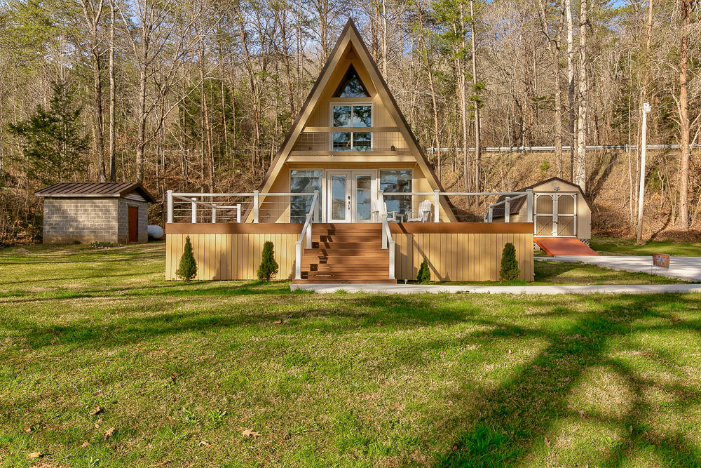 1769 Bennett Lake Road Whitwell, TN 37397 - Photo 1 of 33 Completely Updated