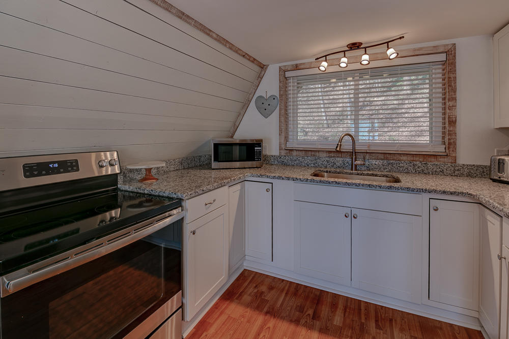 1769 Bennett Lake Road Whitwell, TN 37397 - Photo 11 of 33 Granite Counter-tops