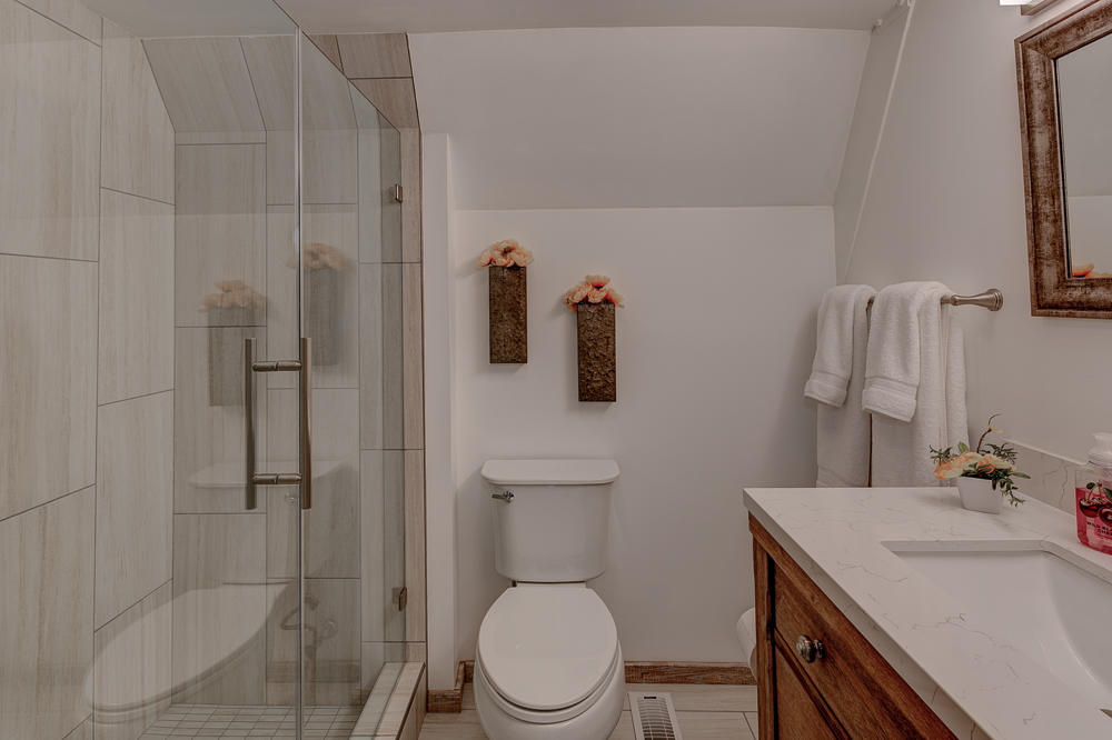 1769 Bennett Lake Road Whitwell, TN 37397 - Photo 15 of 33 Full Bathroom